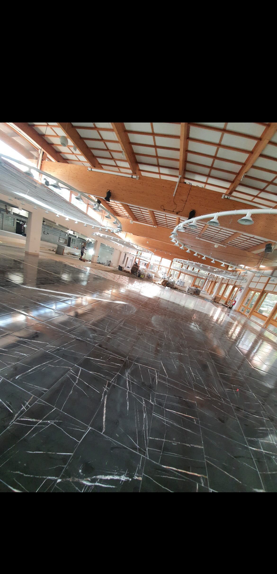 Plattsättning Festlokal